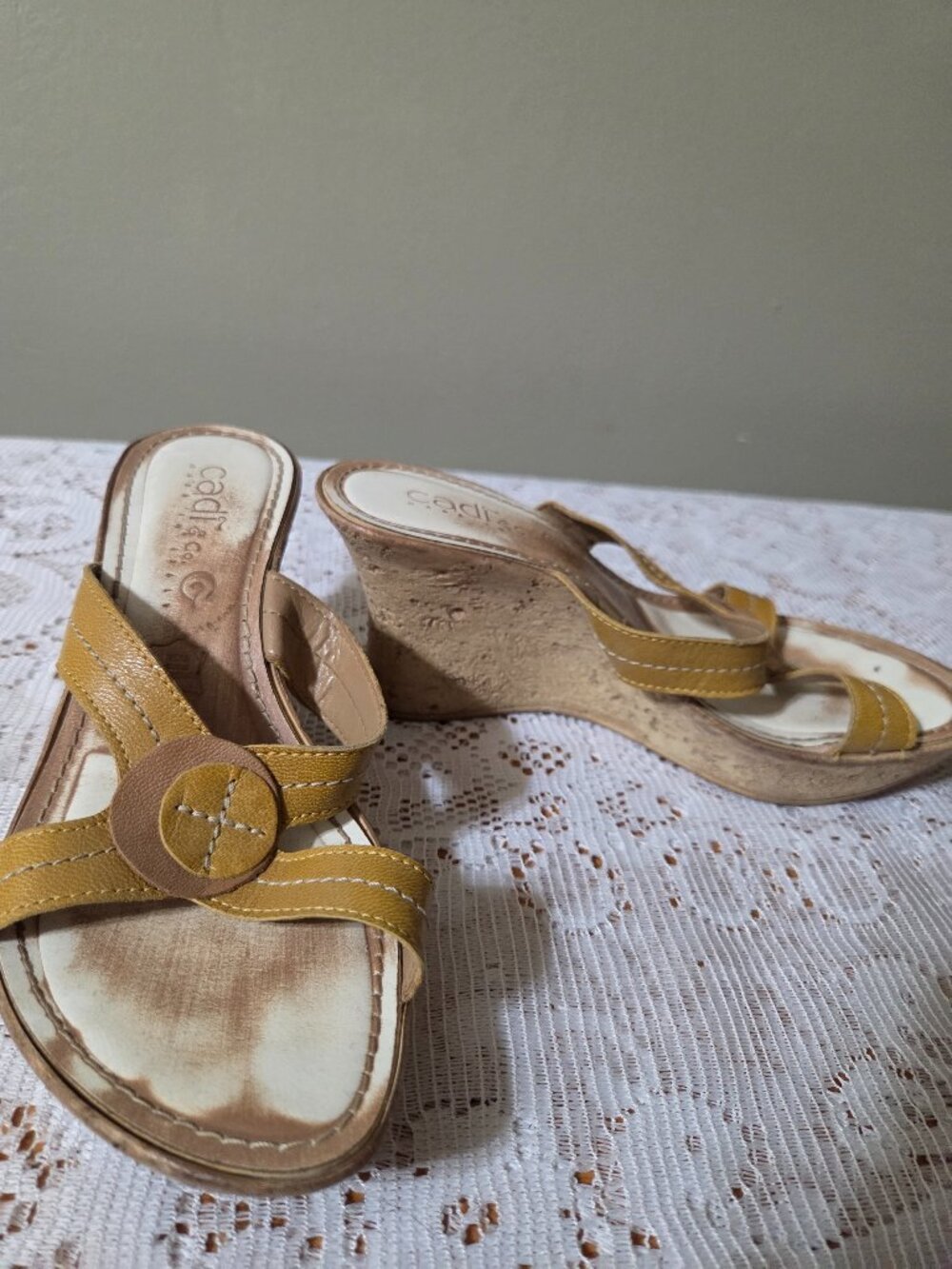 Cadi & Co - Mustard & Taupe Leather Platform Wedge Sandal - Size 35 - Never Worn